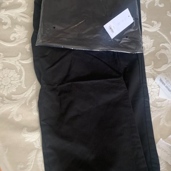 Vital Threads Black Scrubs. Top and Bottom Set. - Picture 3 of 4